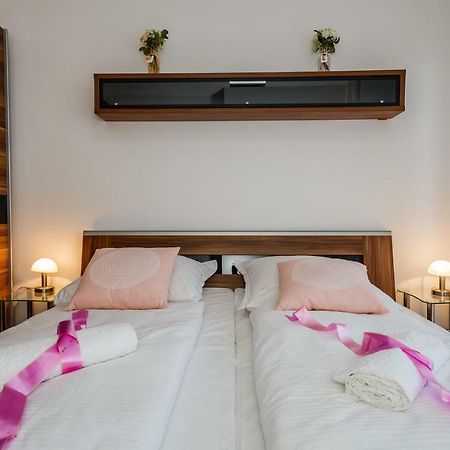 Apartman Lucija Kastela Bagian luar foto