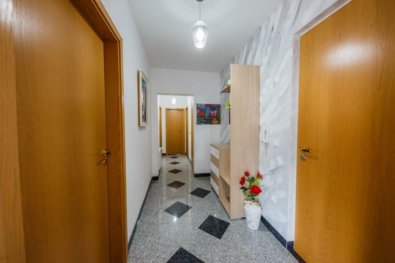 Apartman Lucija Kastela Bagian luar foto