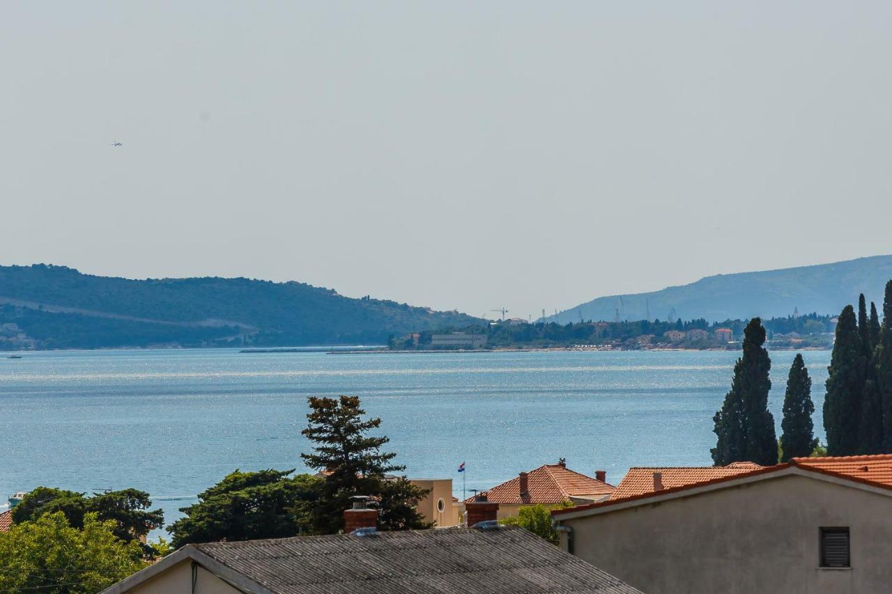 Apartman Lucija Kastela Bagian luar foto